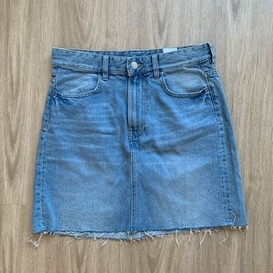 H&M denim skirt (never worn)